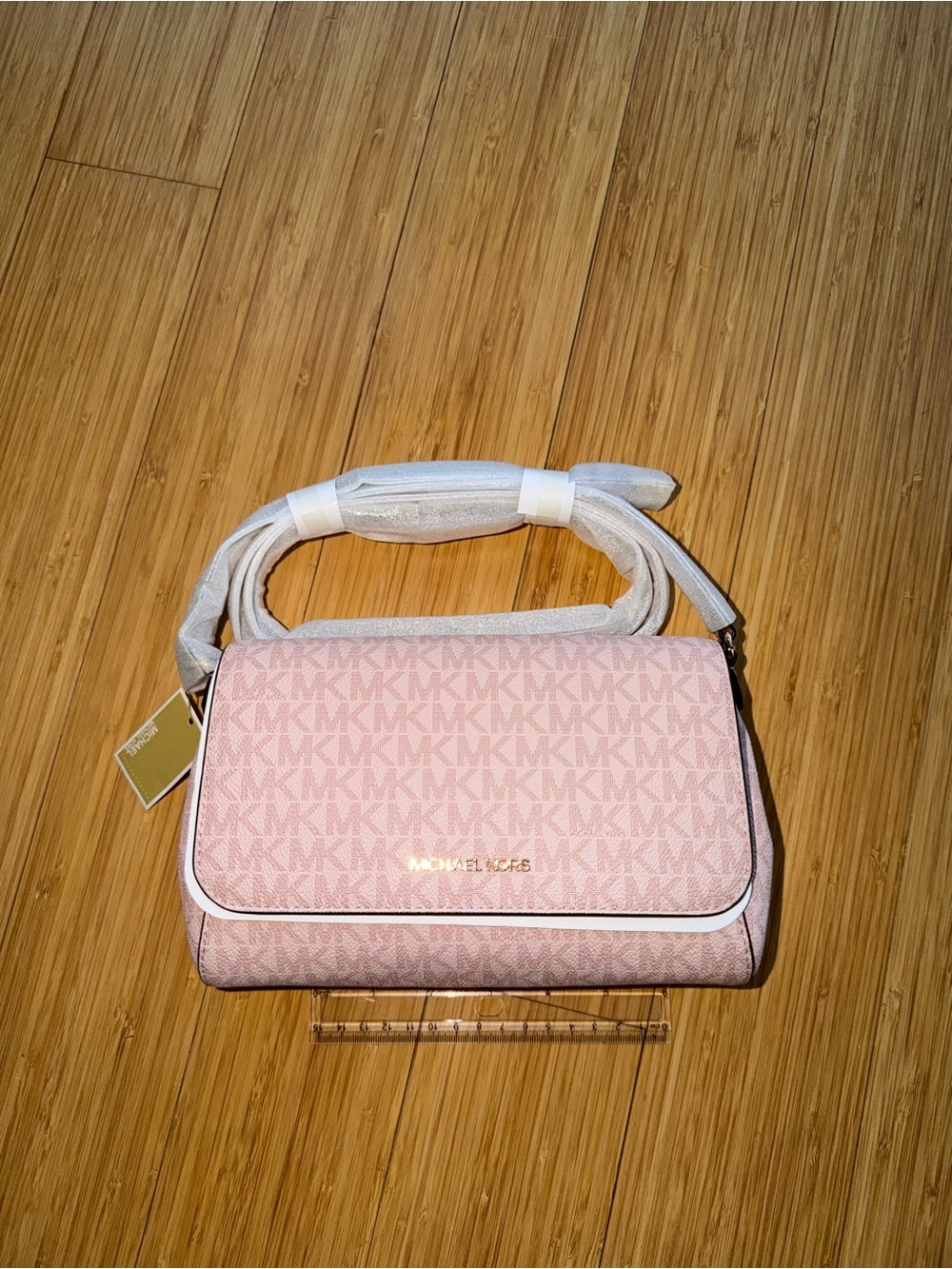 Michael Kors Blush Pink Signature Crossbody with Black Trim - Picture 3 of 8